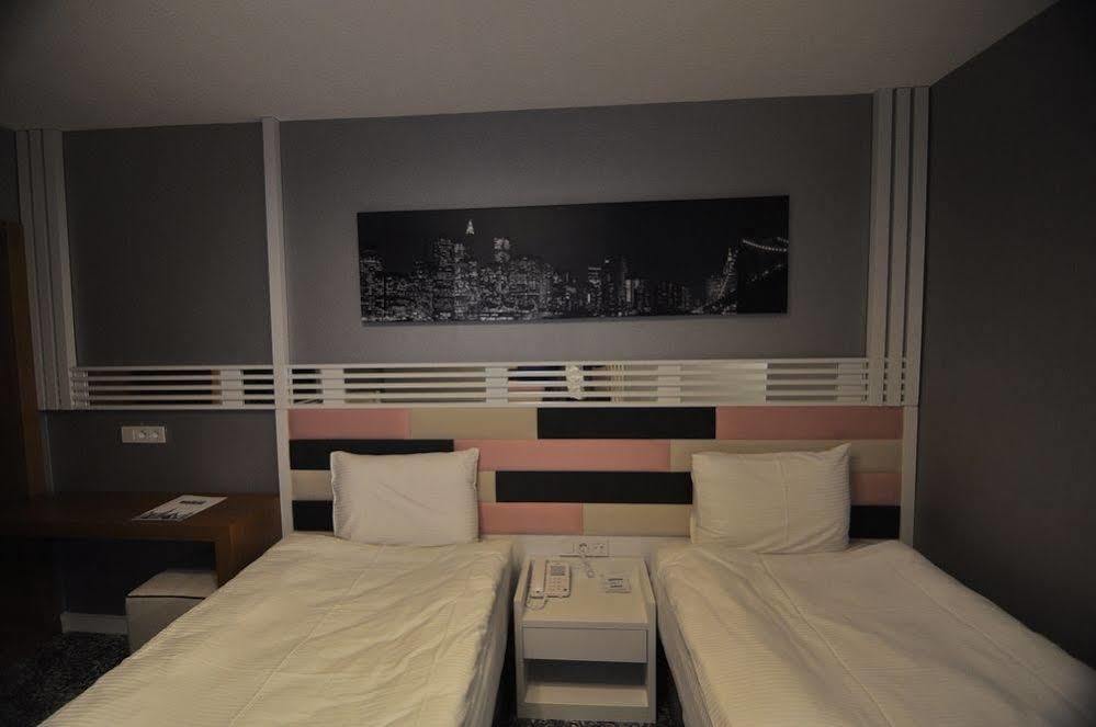 Manhattan Hotel アンカラ エクステリア 写真